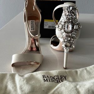 COPY - Badgley Mischka heels